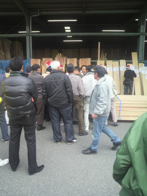 2011120611020000.jpg